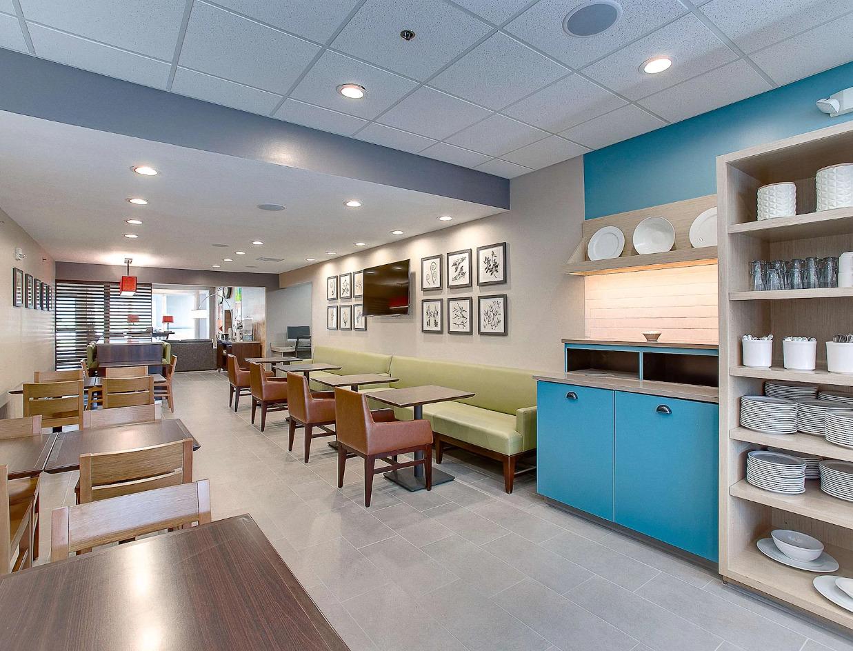 Country Inn & Suites By Radisson, Wichita East, Ks Εξωτερικό φωτογραφία