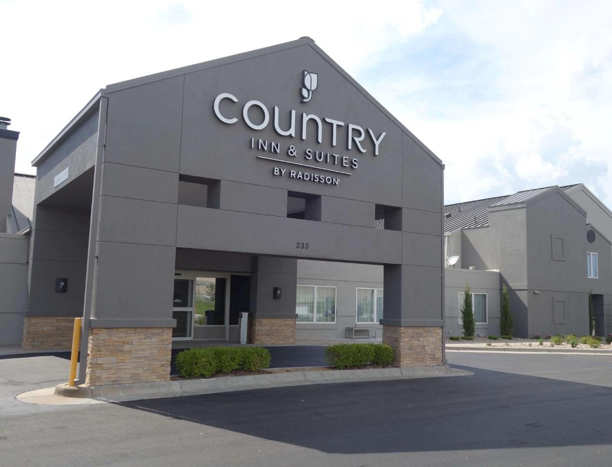 Country Inn & Suites By Radisson, Wichita East, Ks Εξωτερικό φωτογραφία