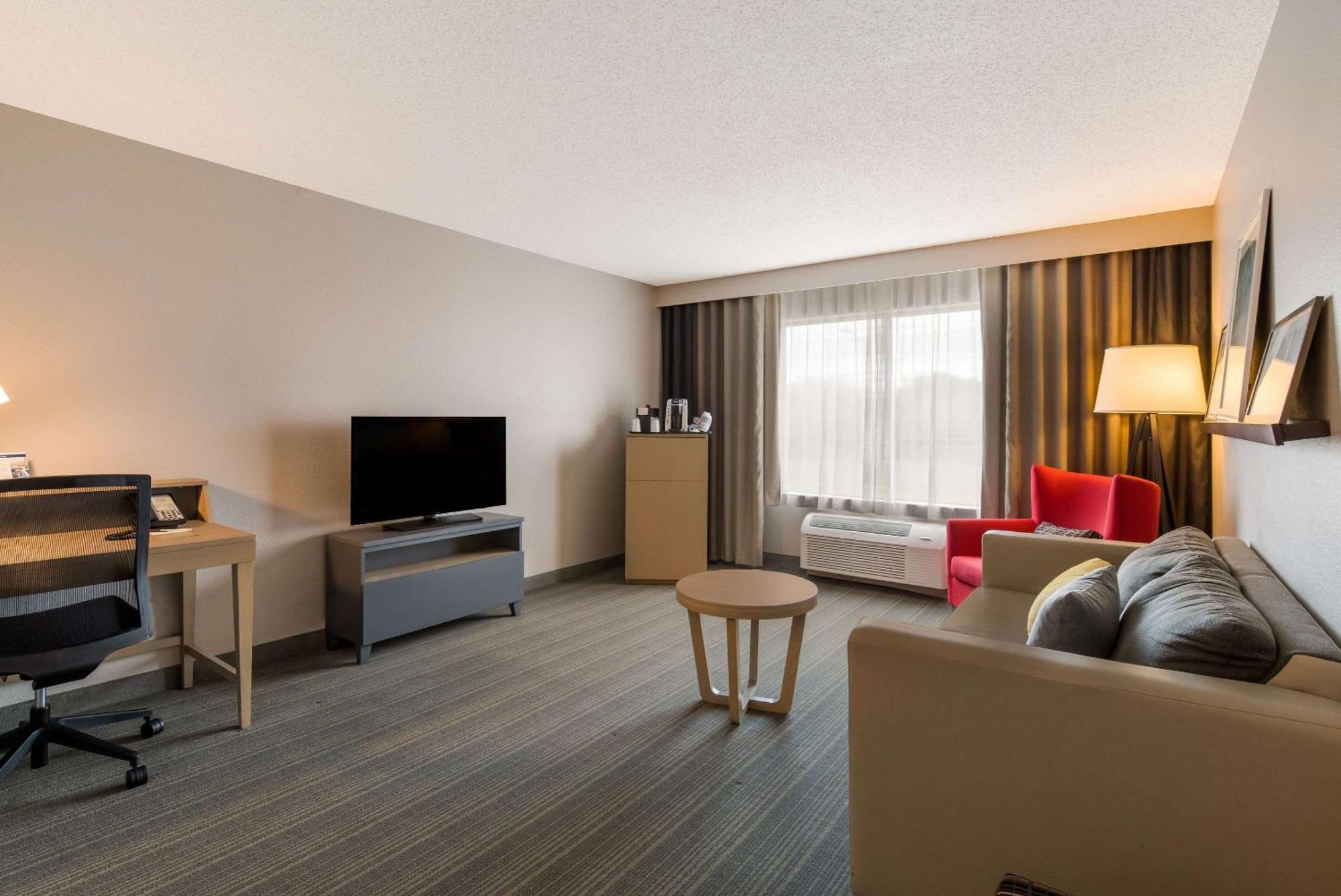 Country Inn & Suites By Radisson, Wichita East, Ks Εξωτερικό φωτογραφία