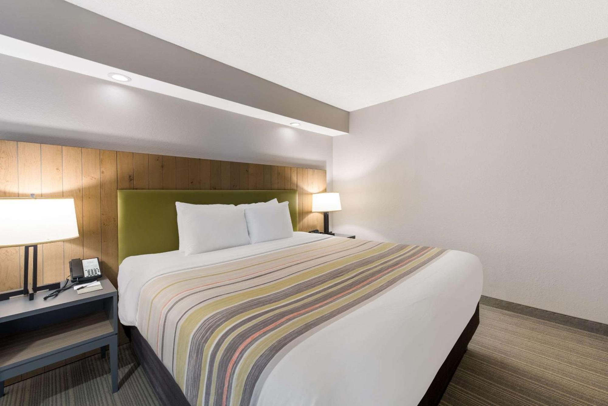 Country Inn & Suites By Radisson, Wichita East, Ks Εξωτερικό φωτογραφία