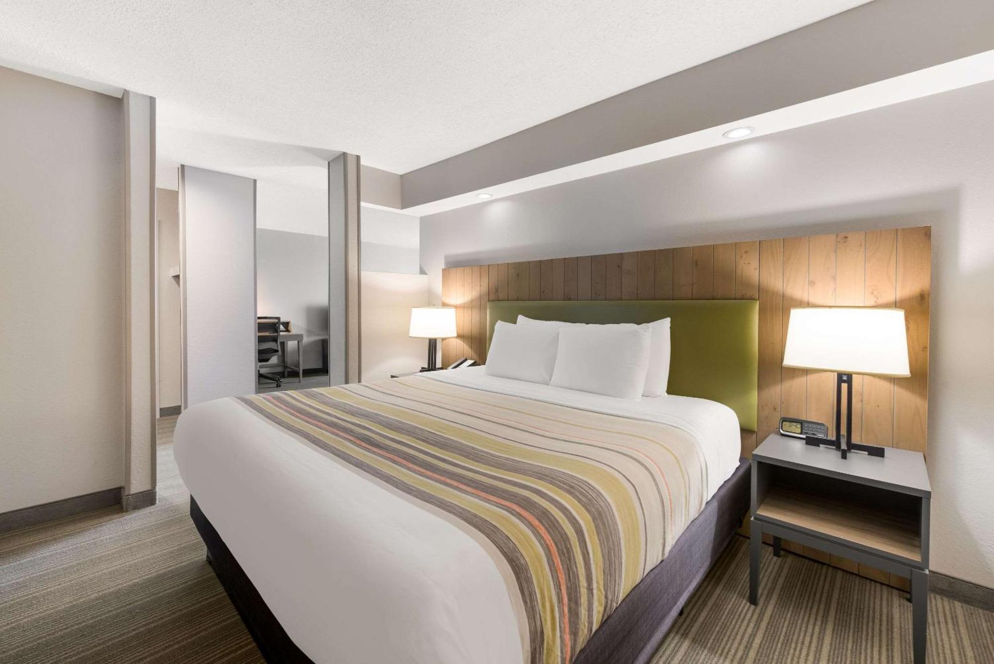 Country Inn & Suites By Radisson, Wichita East, Ks Εξωτερικό φωτογραφία