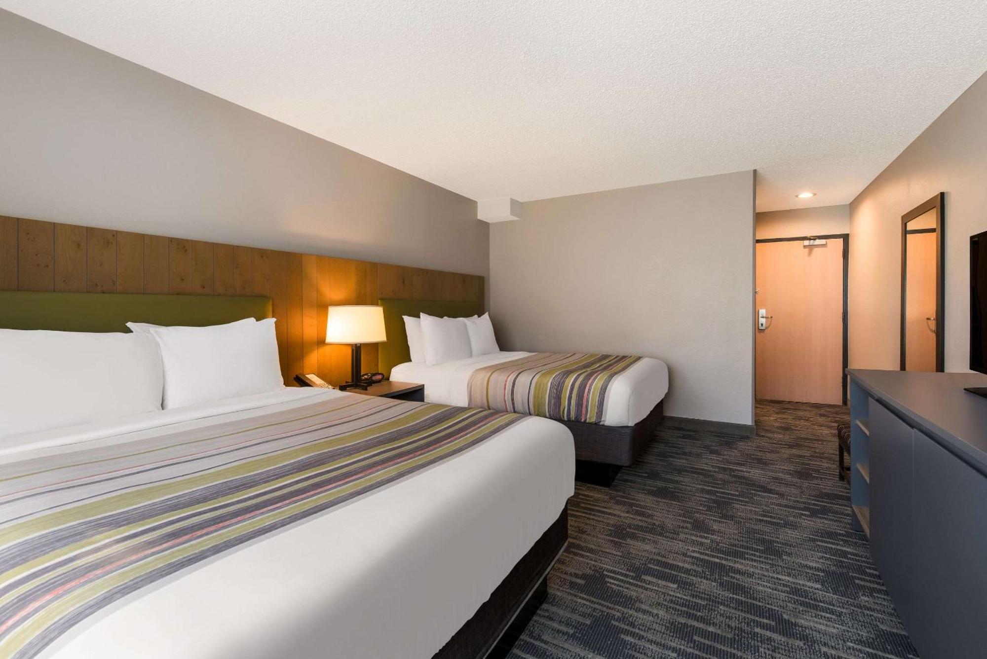 Country Inn & Suites By Radisson, Wichita East, Ks Εξωτερικό φωτογραφία